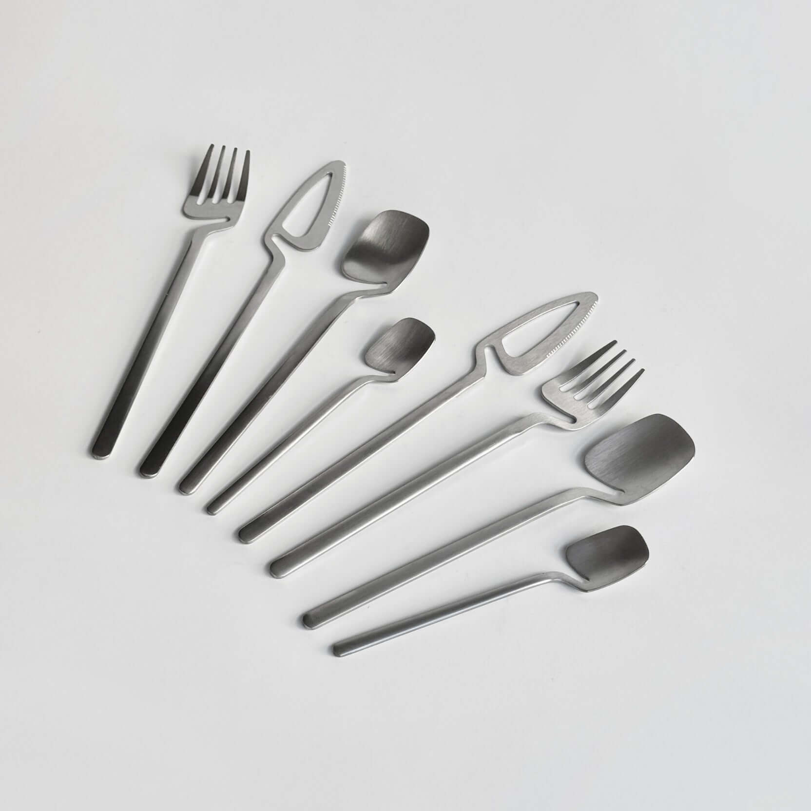 Couteau Service à Découper Courbe gamme Authentique - Sabatier K Couteau Service à Découper Courbe gamme Authentique - Sabatier K