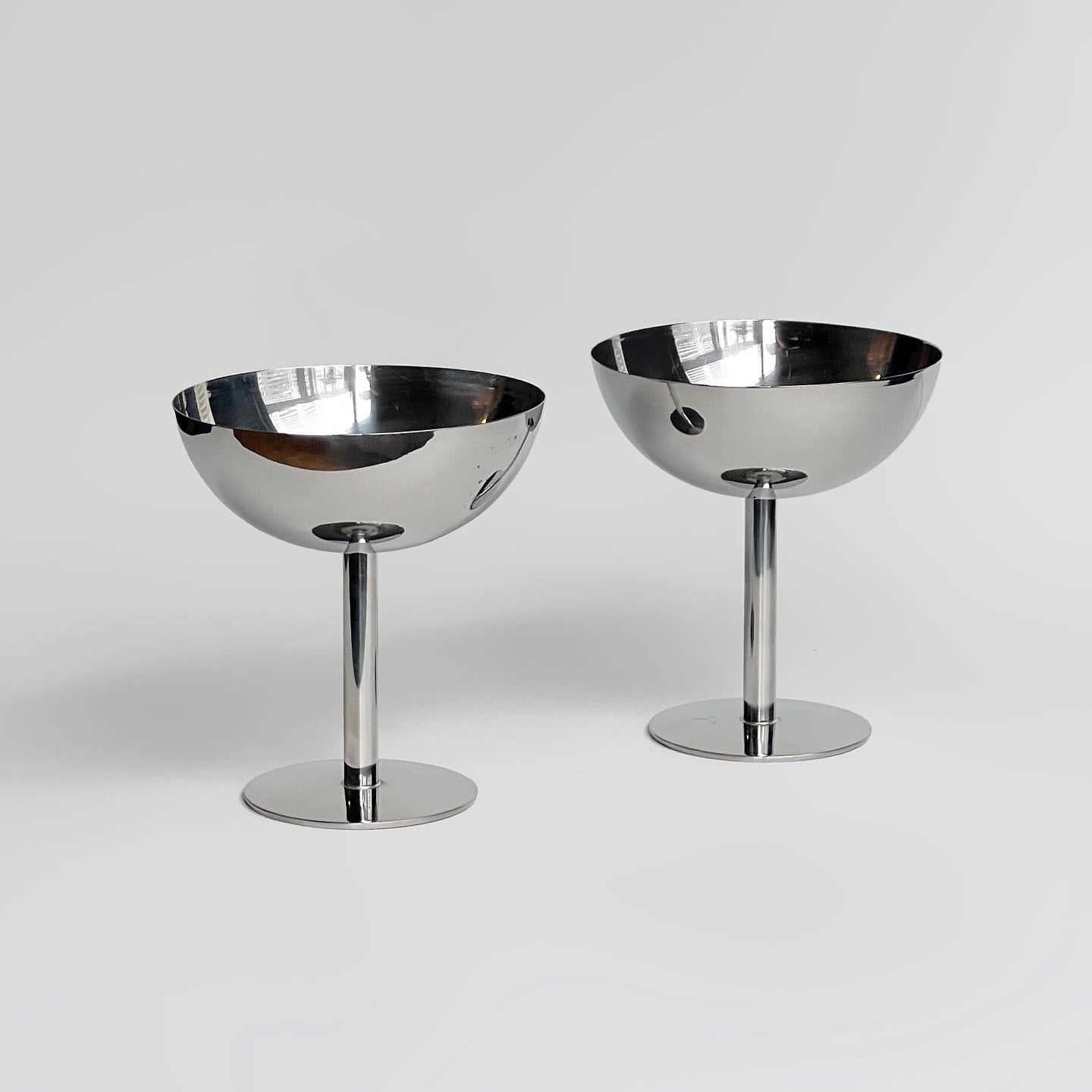 Tasse de crème glacée d'acier inoxydable de minimalisme