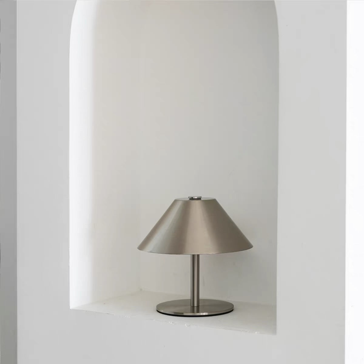 Atelier Halo Lamp – LoveÉcru