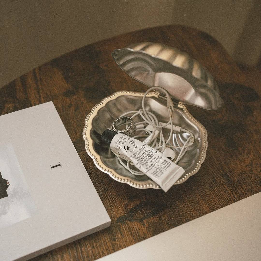 Vintage Metal Shell Box – LoveÉcru