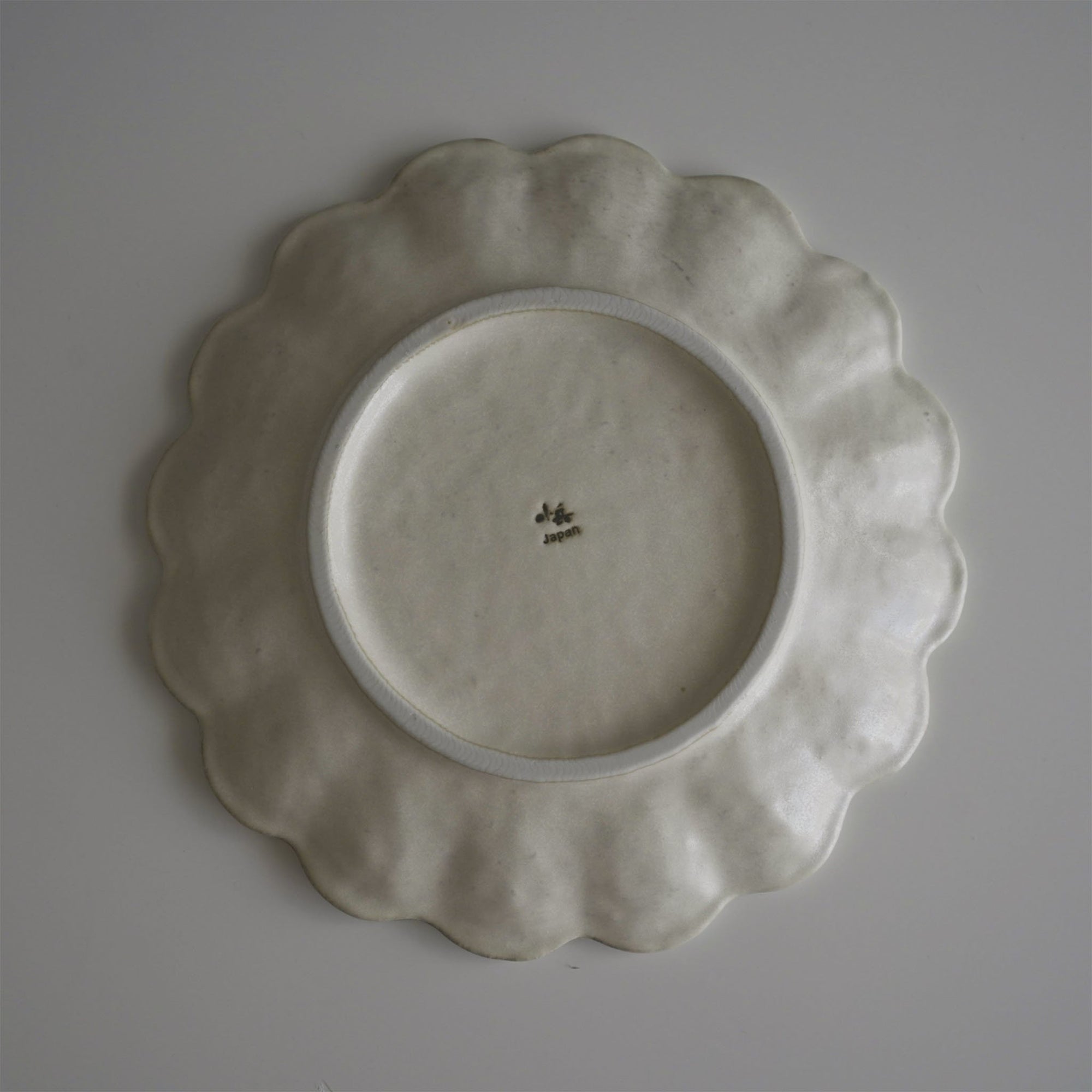 Rinka Plate 24cm - Kaneko Kohyo Porcelain Plate LoveÉcru