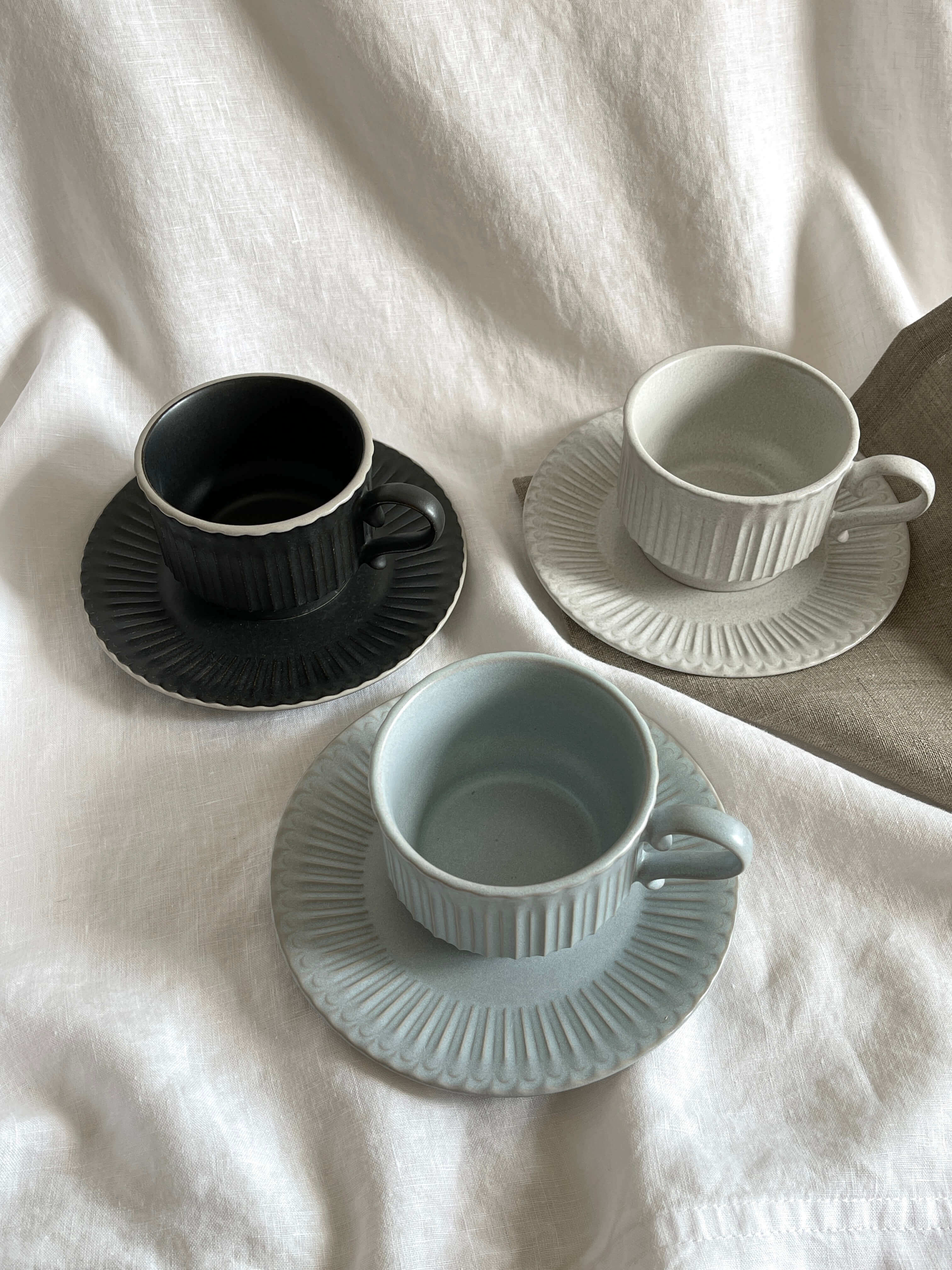 甘茶ソウル掲載皿！Ruffends 金襴桜 紅茶碗皿 | 深川製磁/フカガワセイジ | 三越伊勢丹