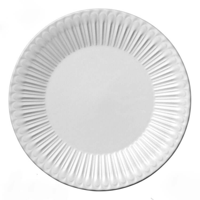 Elegant Storia Plate 24cm with soft lace form and flecked lacquer finish, offering a nostalgic and romantic dining experience.
