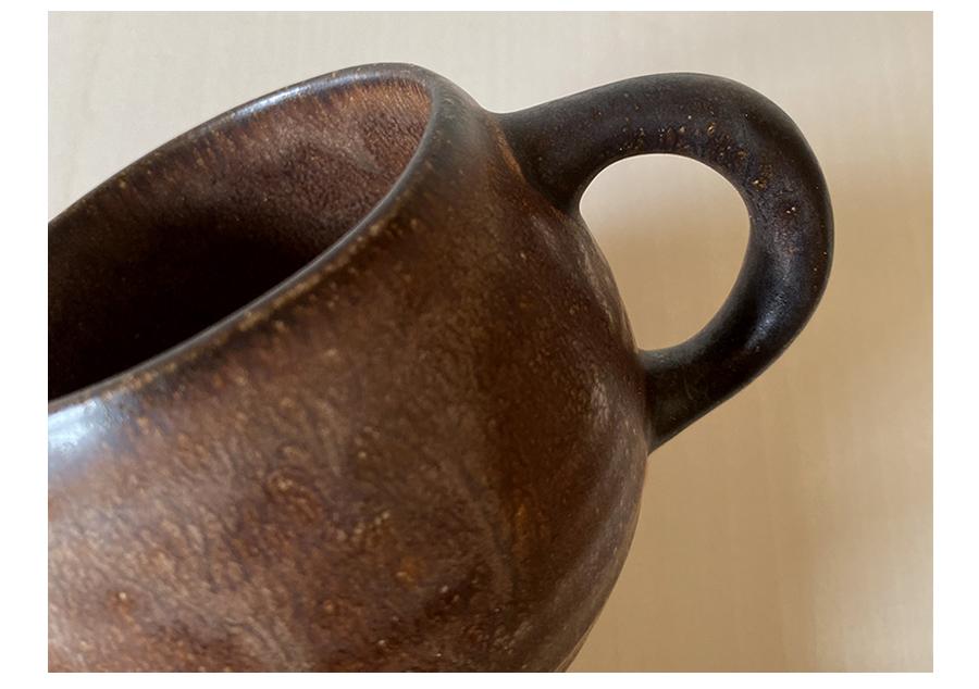 Rila Brown Mug with textured porcelain, handle close-up, microwave-safe, crafted by Kaneko Kohyo, matte finish, ideal hand fit