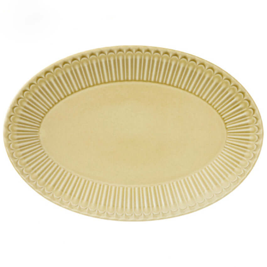 Storia Oval Plate 32cm with antique-inspired design, high-quality porcelain, elegant lacquer finish, microwave and dishwasher safe.