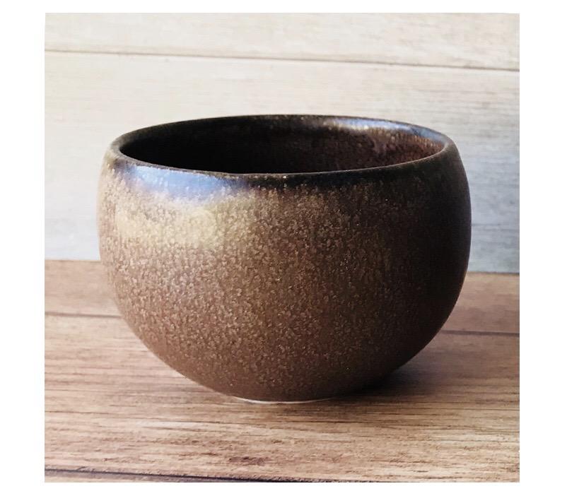 Stylish Minowares Rila tea cup with warm matte color, made by Kaneko Kohyo factory, perfect for tea or desserts, 6.5cm diameter.