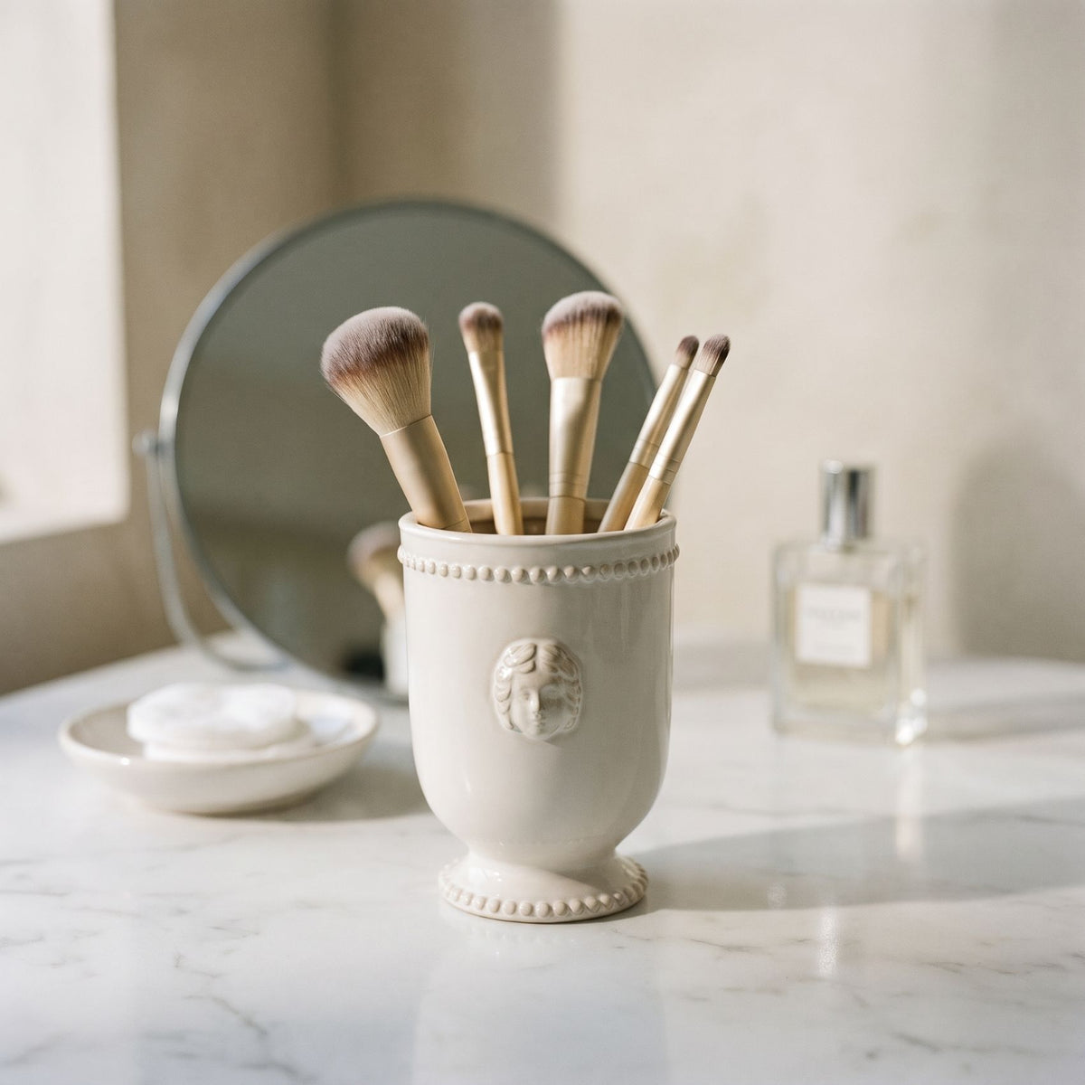 Céleste Vintage Ceramic Holder
