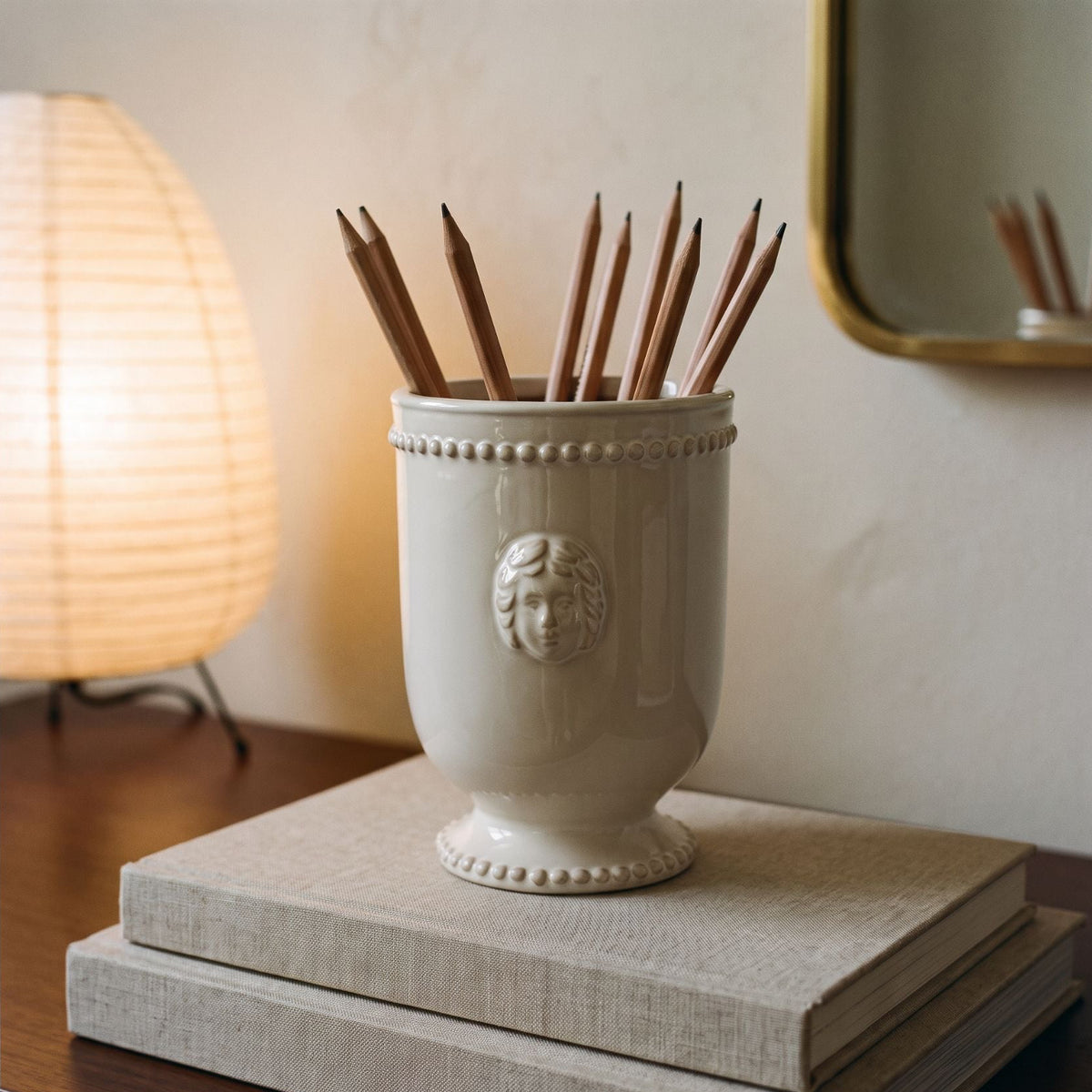 Céleste Vintage Ceramic Holder