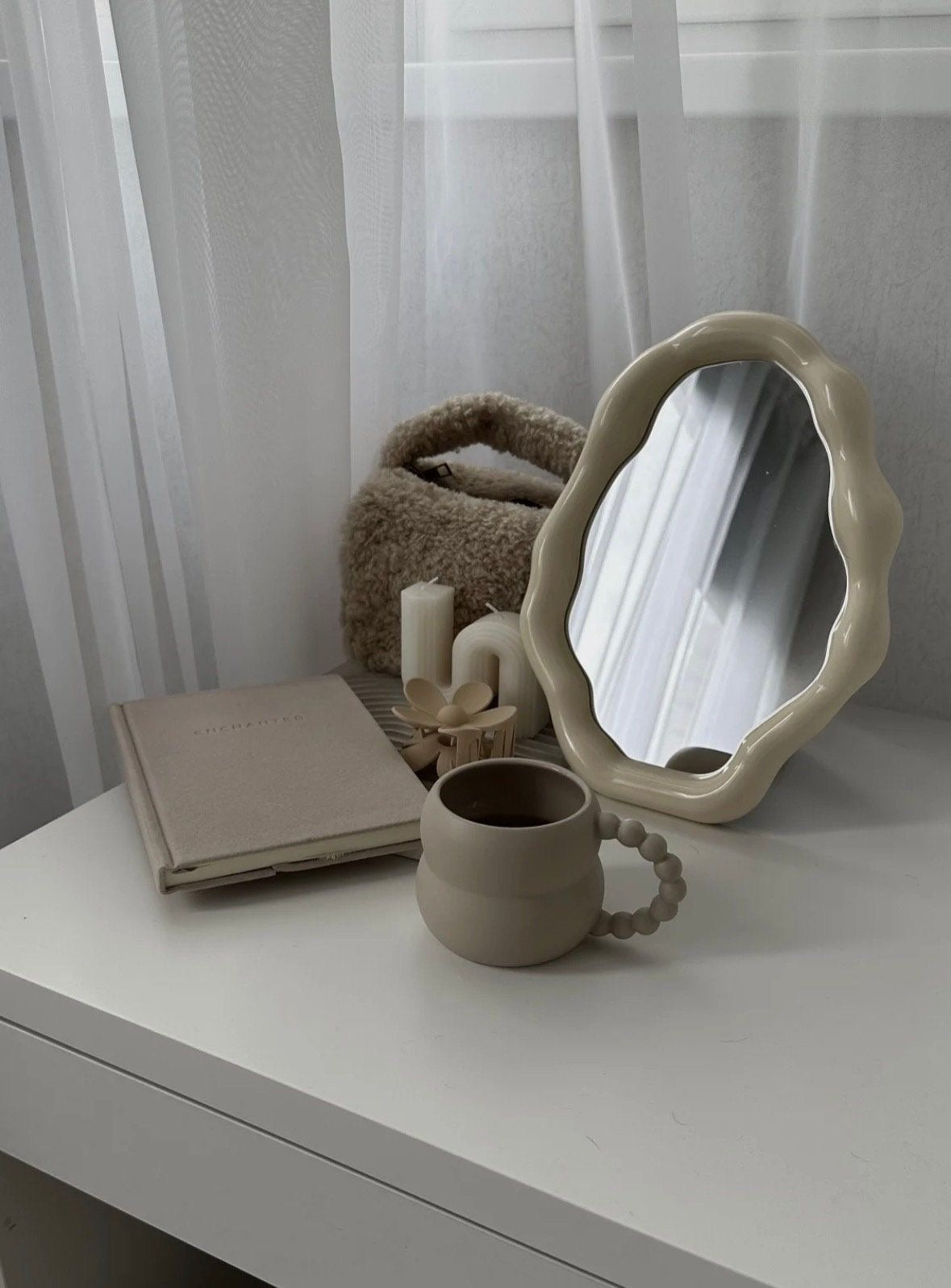 Nordic Cloud-Shaped Vanity Mirror