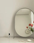 Miroir de vanité minimalisme en acier