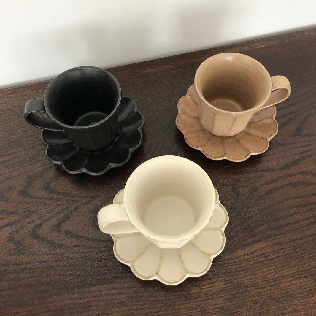 Rinka Mug &amp; Plate Set - Kaneko Kohyo Porcelain Mug LoveÉcru