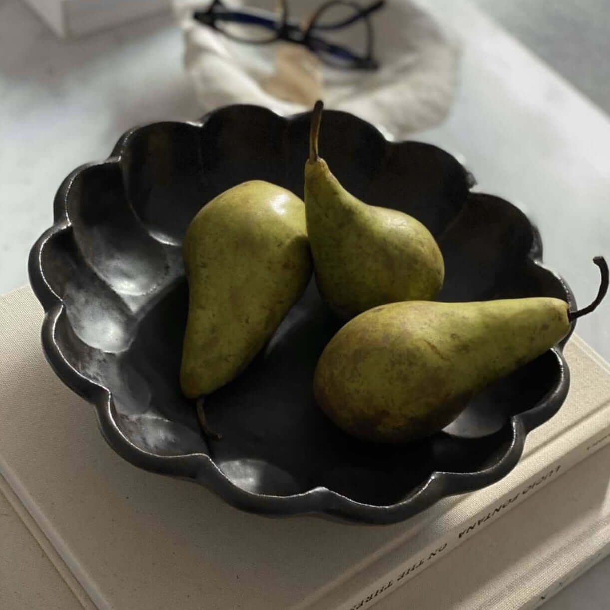 Rinka Serving Bowl 24cm | Japanese Porcelain by Kaneko Kohyo