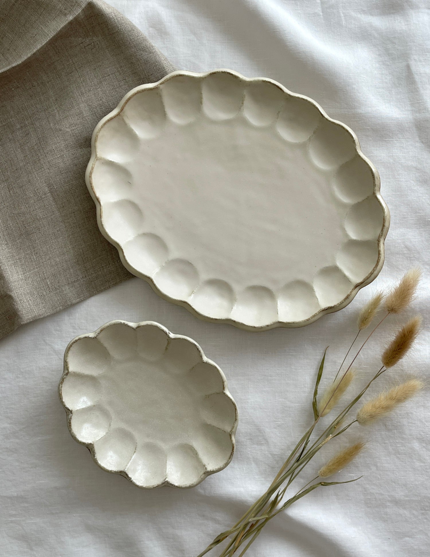 Rinka Oval Plate - Kaneko Kohyo Porcelain plates LoveÉcru