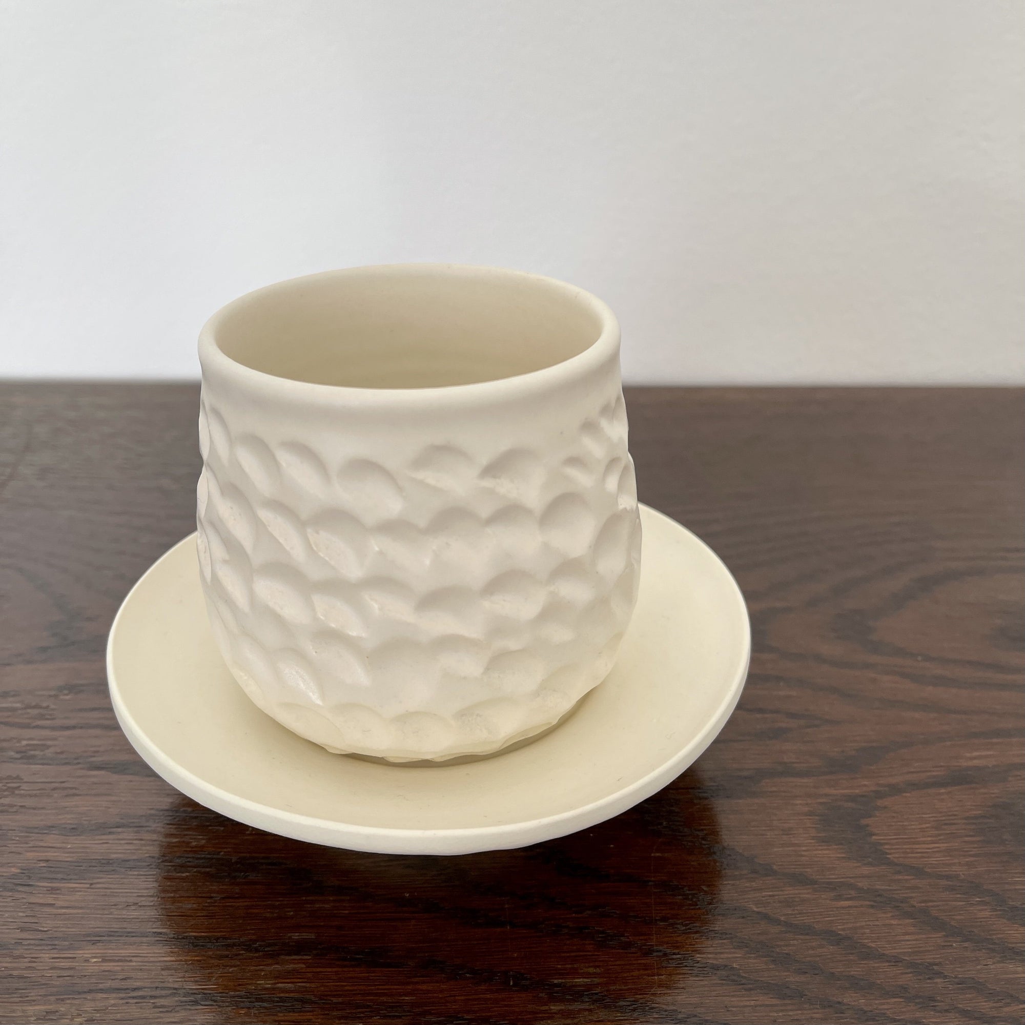 Shinogi Cup And Saucer Set by Yoshida Pottery | LoveÉcru